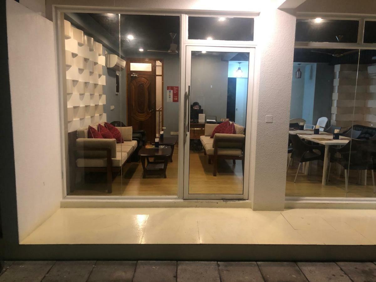 Beach Arena Inn Hulhumale Kültér fotó